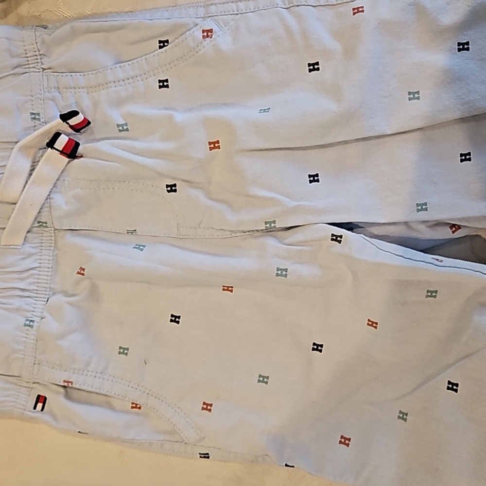 Tommy Hilfiger short pants